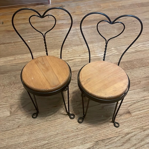 18 inch American Girl‎ Doll size wooden & Metal chairs. Or planters